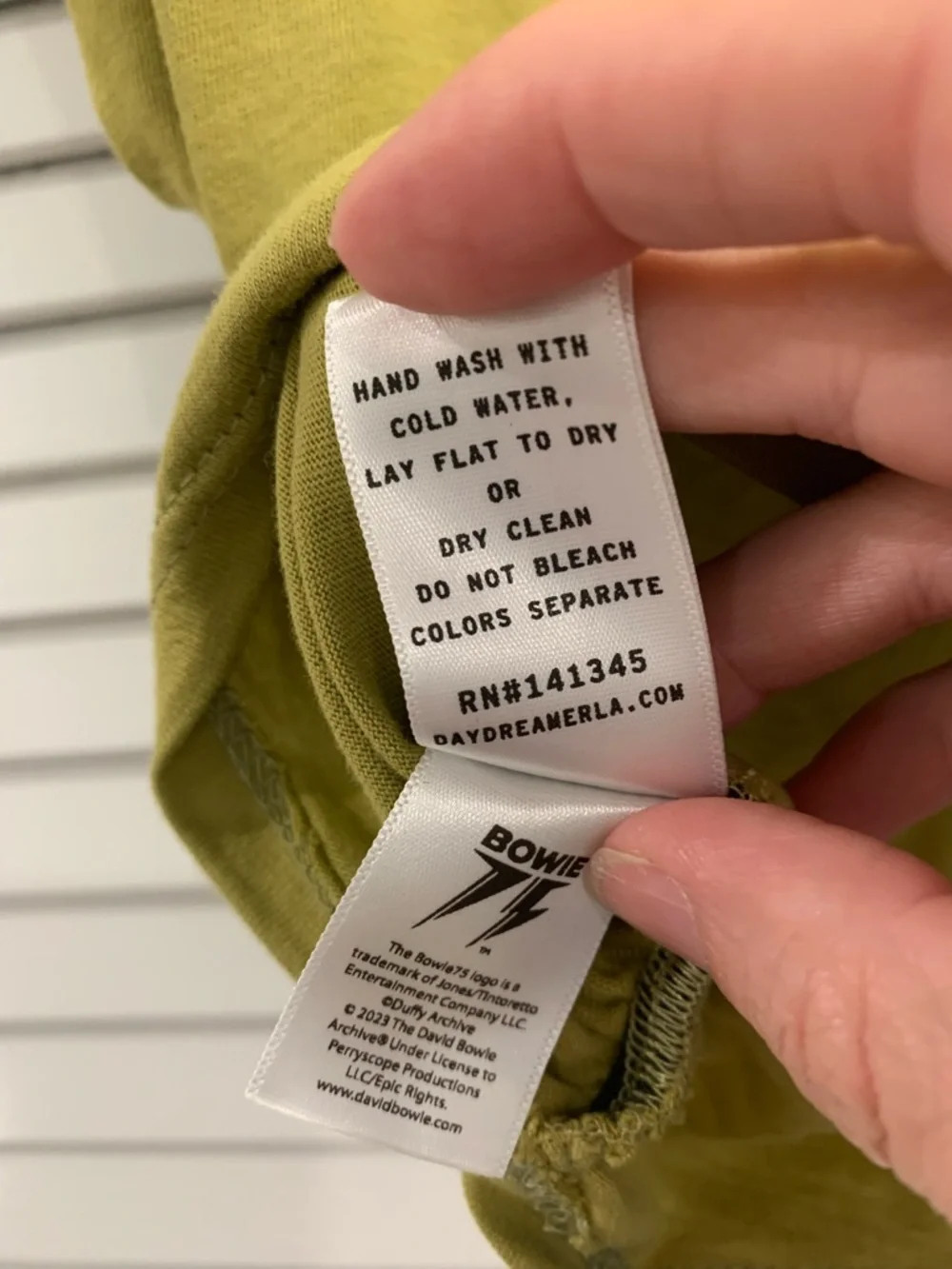 DAYDREAMER David Bowie Show Souvenir size XS T-shirt cropped festival casual - Picture 7 of 7